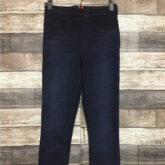 Spanx Pull On Jeans Women’s XS Dark Wash Blue Denim (Inseam 27) - Picture 5 of 9